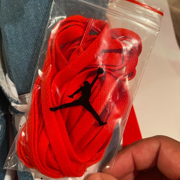 Air Jordan 1 Retro High OG (Denim) - Picture 8 of 12